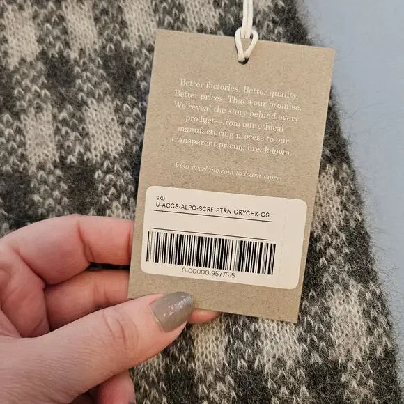 Everlane The Alpaca Patterned Scarf Gray Buffalo Check One Size Unisex - Picture 3 of 10